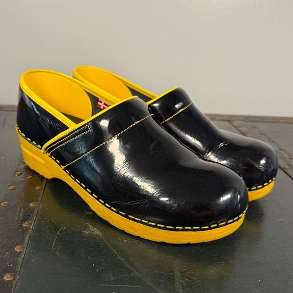 Sanita Xenia Danish Clog Black Patent Yellow Trim Size 40 - Picture 1 of 5